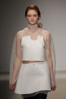 simon-porte-jacquemus.jpg