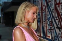 parishilton.jpg