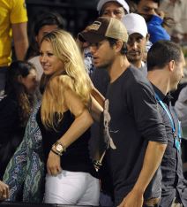 Enrike Iglesijas sa Anom Kurnjikovom