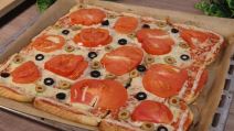 the-simple-cook--slices-of-bread-become-a-pizza-10-minute-pizza-easy-recipe-h5mq76vidum--1280x720--2m02s.jpg