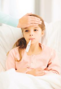 bolesno-dete-stockphotohealthcareandmedicineconceptillgirlchildwiththermometerinmouthandcaringmother159623486.jpg
