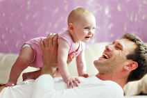 glavna-stockphotoportraitofafatherwithhisbabydaughter102459605.jpg