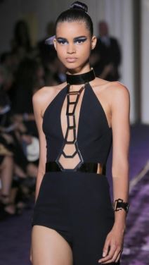 denatella-versace-paris-ap.jpg
