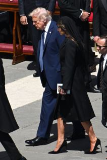 melanija-tramp (2).jpg