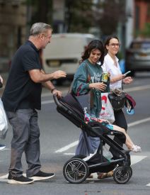 alek-boldvin-sa-porodiom (1).jpg