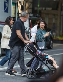 alek-boldvin-sa-porodiom (3).jpg