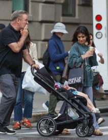 alek-boldvin-sa-porodiom (5).jpg