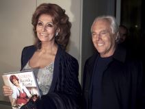 djordjo-armani-i-sofija-loren.jpg