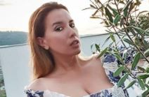 Nives Celzijus sa cvećem