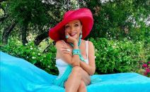 Džoan Kolins u kupaćem kostimu