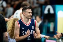 Aleksa Avramović na terenu u dresu Srbije