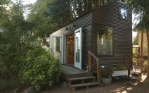 Kari u maloj kući4.jpg