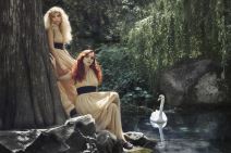 devojke-i-labud.jpg