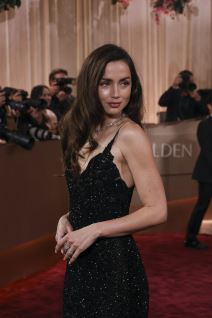 ana-de-armas (2).jpg