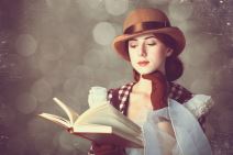 devojka-cita-knjigu.jpg