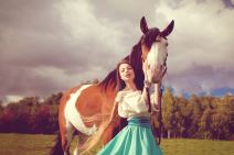 devojka-sa-konjem.jpg