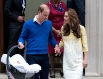 princ-vilijam-i-kejt-midlton-sa-cerkom.jpg