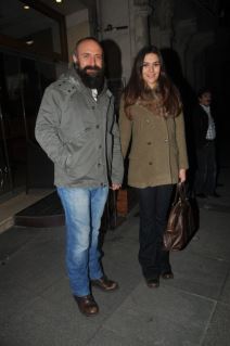 halit-ergenc-i-berguzar-korel.jpg