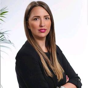 Diplomirani novinar koji svojim radom na portalu Stil  Kurir pokušava da približi čitaocima aktuelnosti, trendove, savete u ishrani, roditeljstvu i modi. Ali isto tako sa posebnom strašću deli životne priče legendarnih ličnosti ili inspirativnih pojedinaca