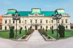 shutterstock-1110972281.jpg