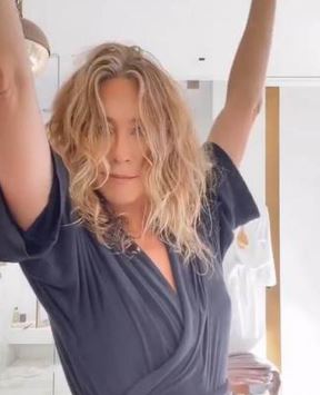 dzenifer-aniston.jpg