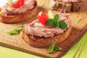 domaca-pileca-pasteta.jpg