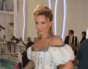 lepa-brena.jpg