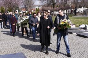 3385832-ruzicadjindjicgroblje120320230004-ff.jpg