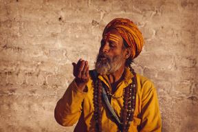Guru iz Nepala