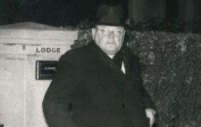 Dr Džon Adams
