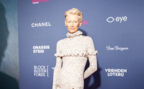 Tilda Svinton na svojoj izložbi