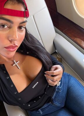 Georgina rodrigez2.jpg