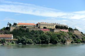 petrovaradinska-tvrdjava.jpg