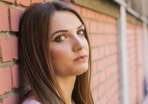 ozbiljna-zena-thinkstock.jpg