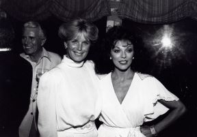 linda-evans-i-dzoan-kolins.jpg