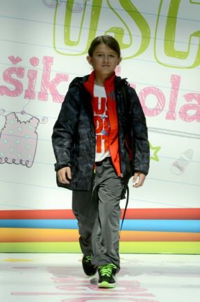 revija-usce-sik-skolarci-nike.jpg