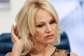 pamela-anderson.jpg