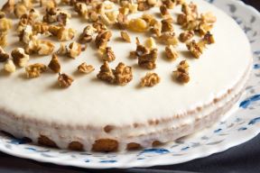 bela-torta-od-sargerepe.jpg