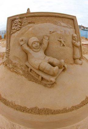 skulpture-od-peska.jpg