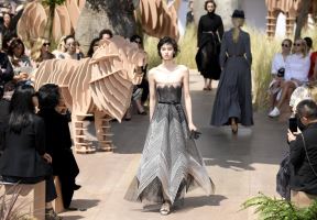 dior-jesen-zima-2017-18.jpg