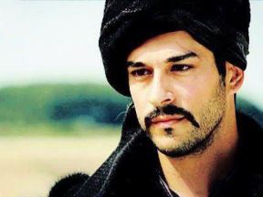 burak-ozdzivit.jpg