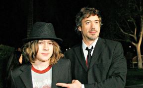 robert-dauni-dzunior-sa-sinom.jpg