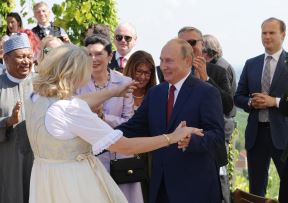 putin05-epa-alexei-druzhinin--sputnik--kre.jpg