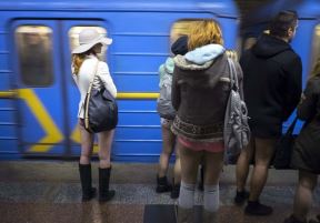 dan-bez-pantalona-u-metrou-kijev.jpg