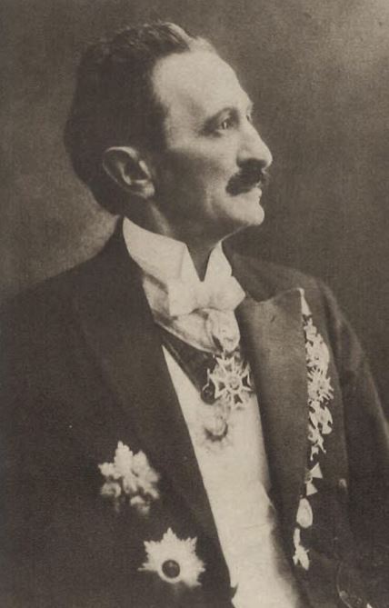 800pxbranislav-nusic-u-svecanom-odelu-sa-odlikovanjima.jpg