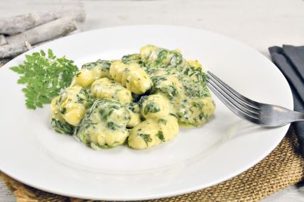 stockphotospinachricottagnocchiinwhiteplate1340115578.jpg