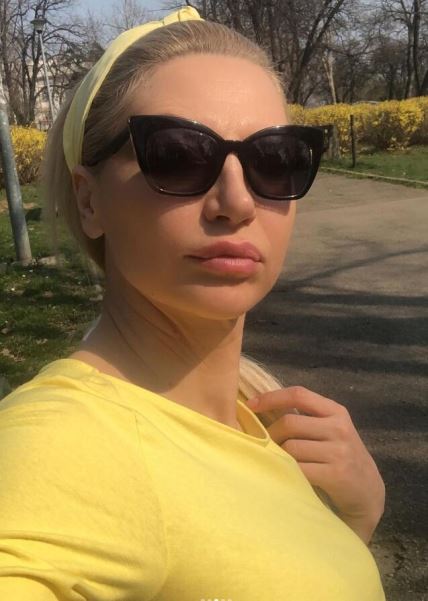jelenajovicic1.jpg