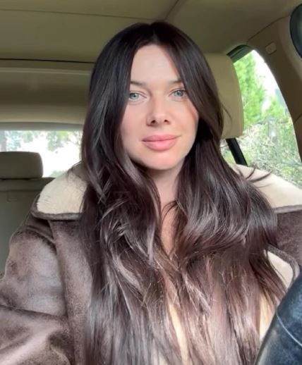 jelenatuncel9.jpg