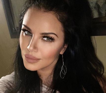 lana19.jpg