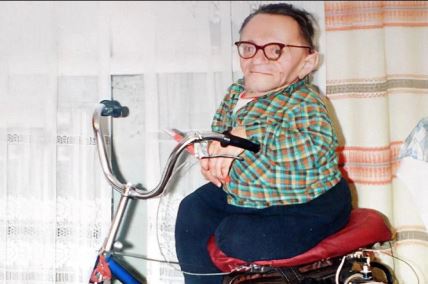 Konstantin Morozov na biciklu